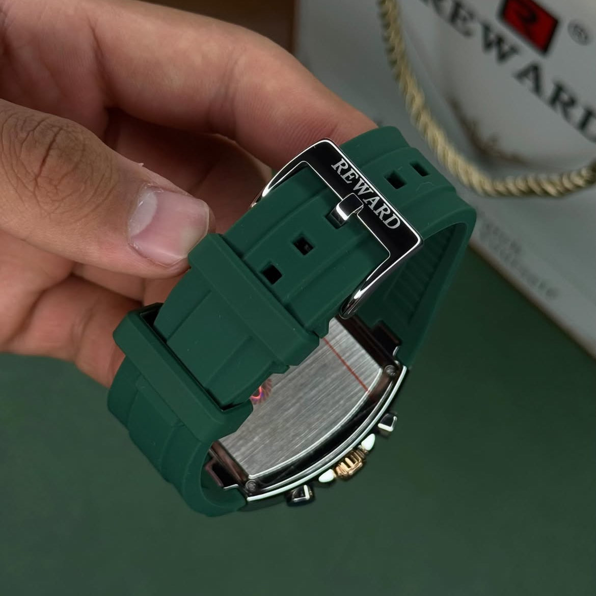 RELOJ REWARD VIP CRONÓGRAFO EN COLOR VERDE OSCURO / ORIGINAL